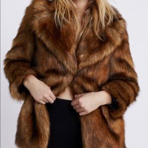 BNWT Zara Faux Fur Coat sz L!